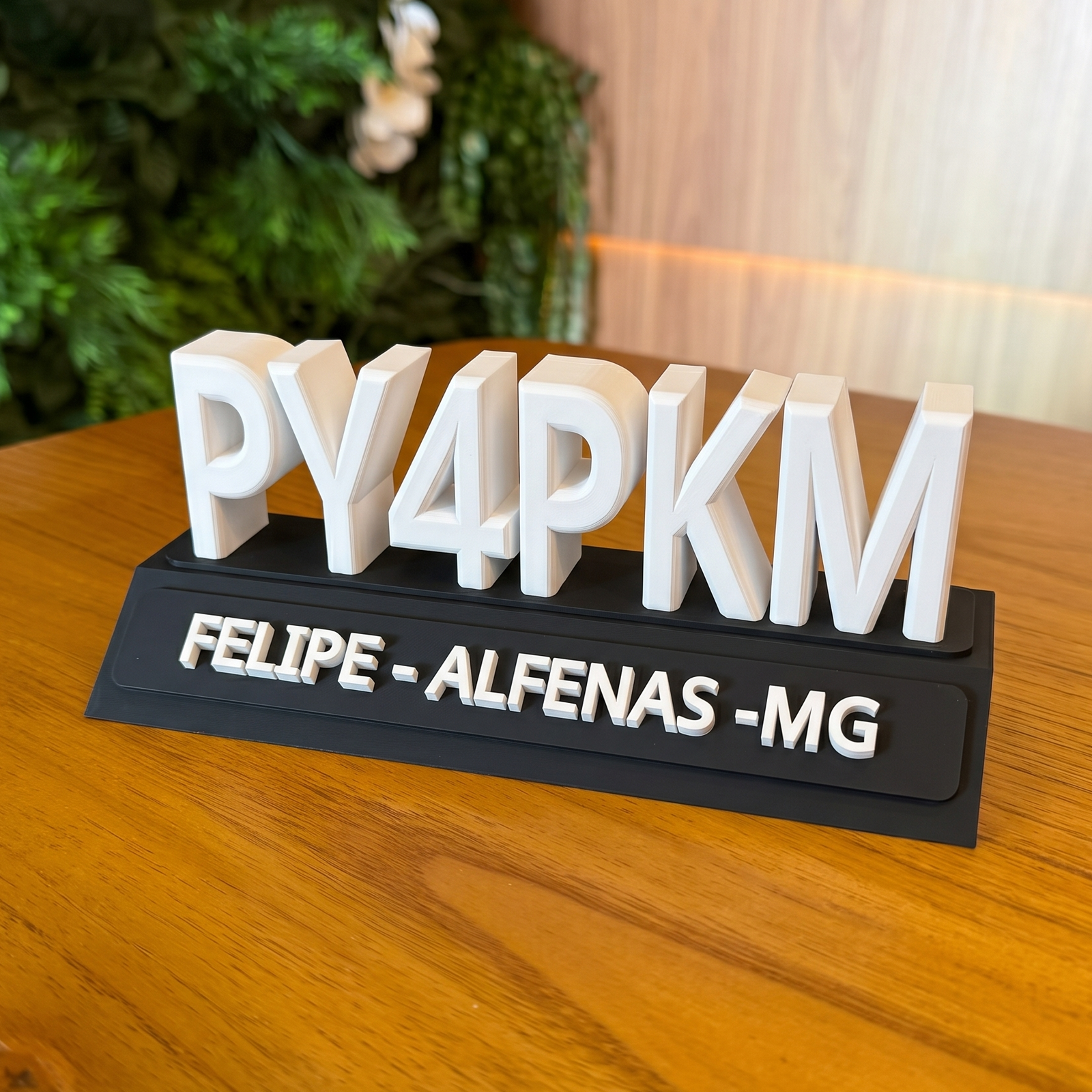 Totem de Mesa com Indicativo Personalizado