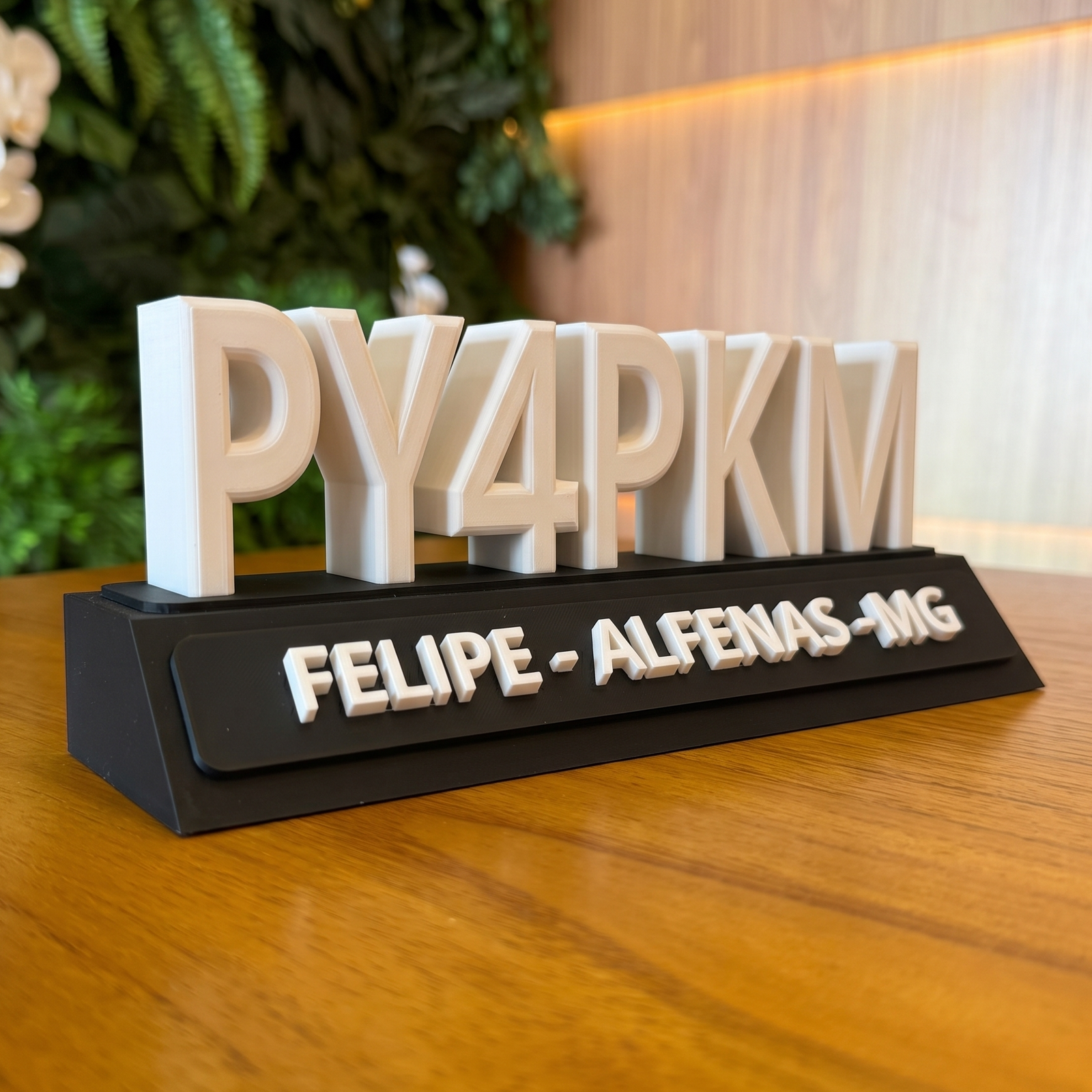 Totem de Mesa com Indicativo Personalizado